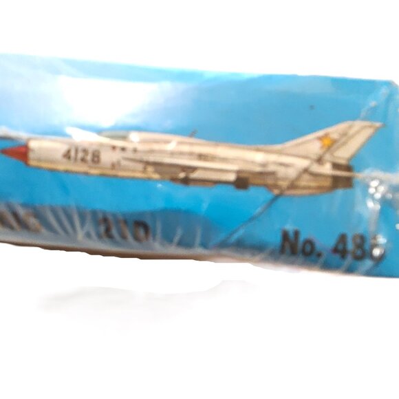New Sealed 1969 IMC 4128 MIG 21D Fighter Jet 1/72 Model Kit Hawk Model Co - Picture 7 of 10